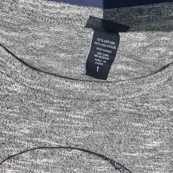 Torrid Gray Skull Roses Graphic short sleeve Tee plus size 1 emo grunge goth - Picture 4 of 5